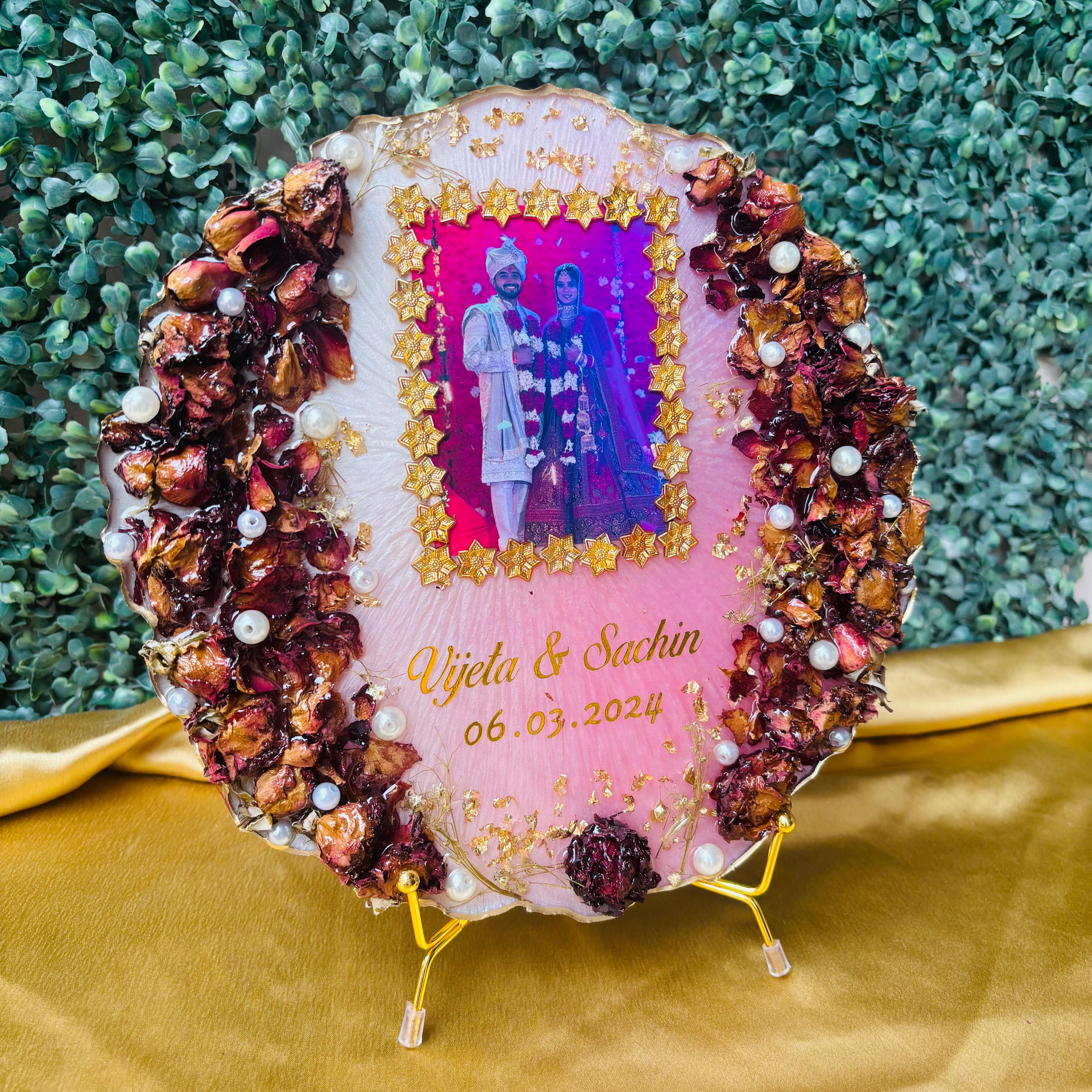 Forevera- Flower/Varmala Preservation 3D Resin Photo Frame- Agate Round (Metal Stand Included)